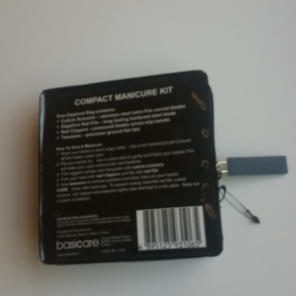 New Basicare compact manicure kit - Picture 3 of 3